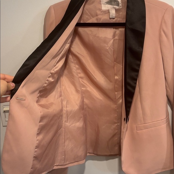 Forever 21 Blush Pink Blazer - Picture 5 of 6